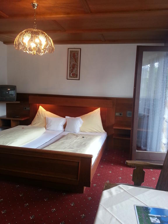 Hotel Garni Dietrich Seefeld w Tirolu Zewnętrze zdjęcie