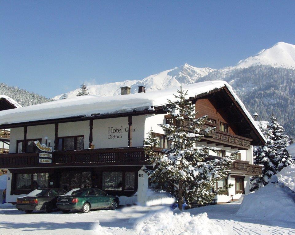 Hotel Garni Dietrich Seefeld w Tirolu Zewnętrze zdjęcie